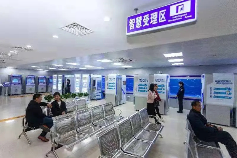 智慧管理新方向，智新触摸查询机获得一致好评